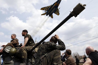 Влада знову згадала про запровадження воєнного стану в Україні