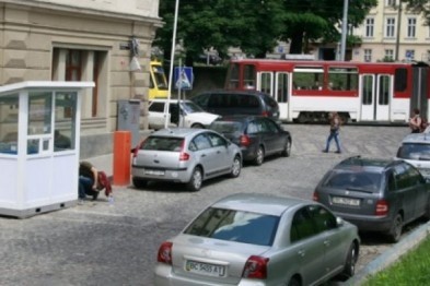У Львові не підтримали ідею щодо збільшення ціни паркування за межами центру